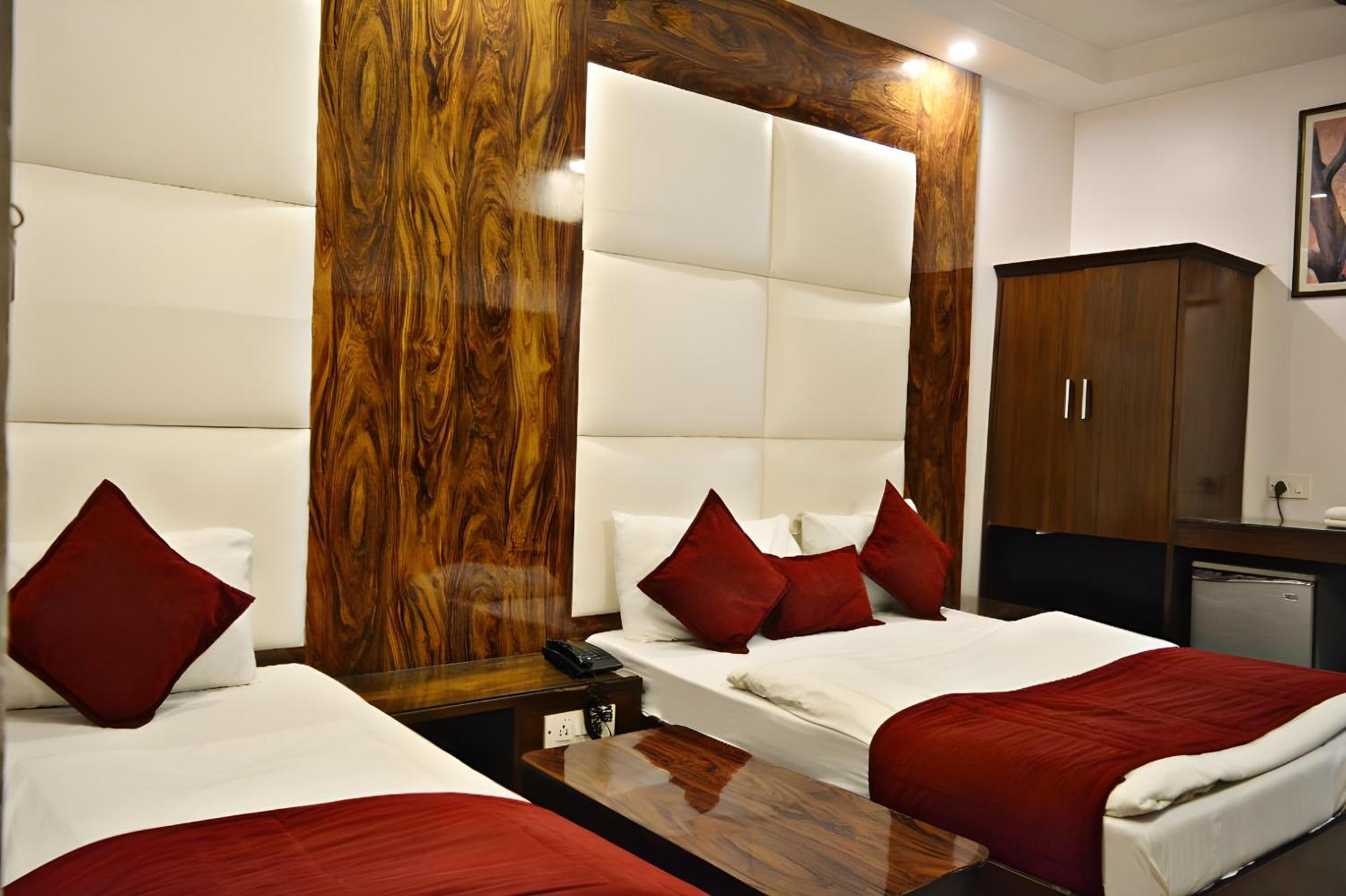 Sun International Hotel New Delhi