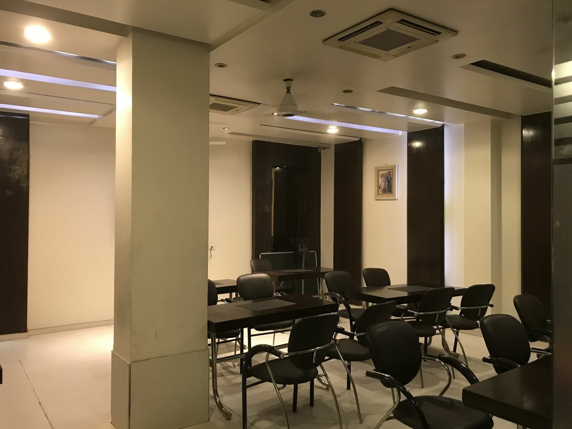 Sun International New Delhi